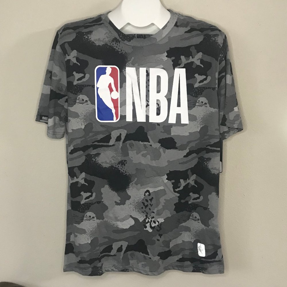 NWT NBA men’s logo t-shirt black grey camo